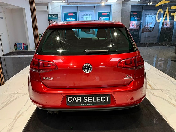 Volkswagen Golf VII 4 of 29