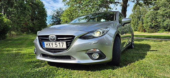 Mazda 3 2 of 7