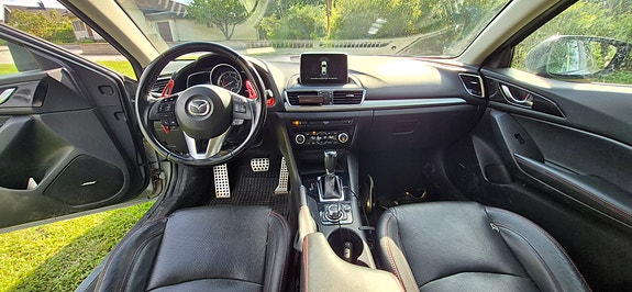 Mazda 3 6 of 7