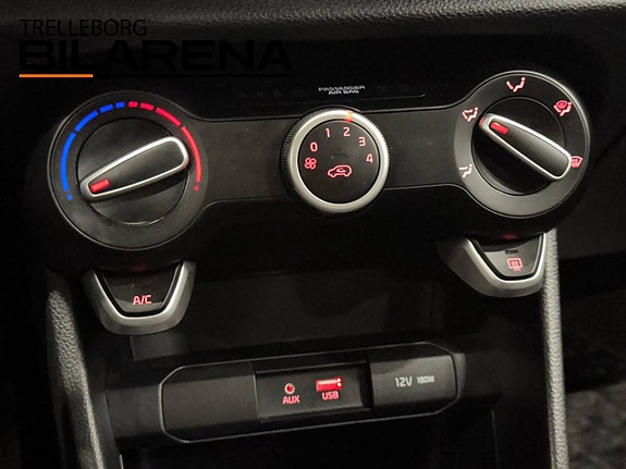 Kia Picanto 17 of 23
