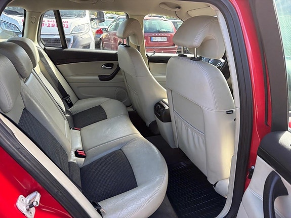 Saab 9-3 13 of 23
