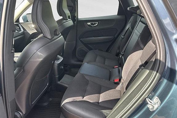 Volvo XC60 9 of 13