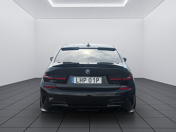 BMW 330e 4 of 29
