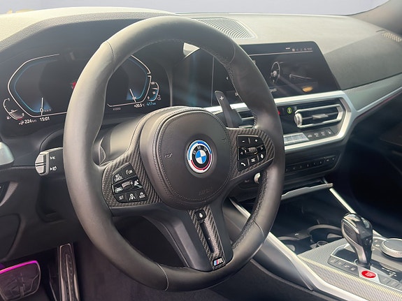 BMW 330e 13 of 29