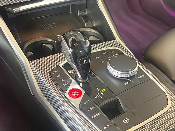 BMW 330e 27 of 29
