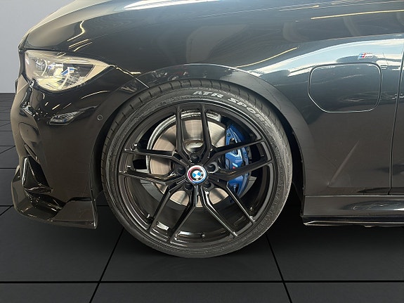 BMW 330e 9 of 29