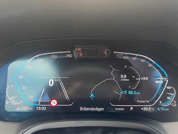 BMW 330e 16 of 29