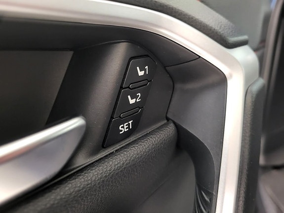 Toyota RAV4 13 of 19