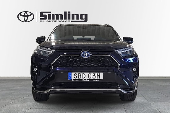 Toyota RAV4 6 of 19