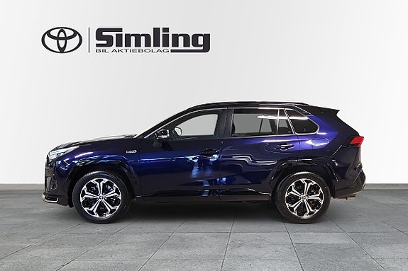 Toyota RAV4 4 of 19