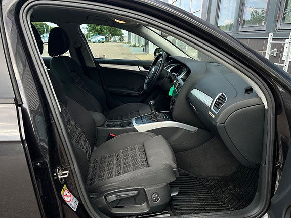 Audi A4 9 of 23