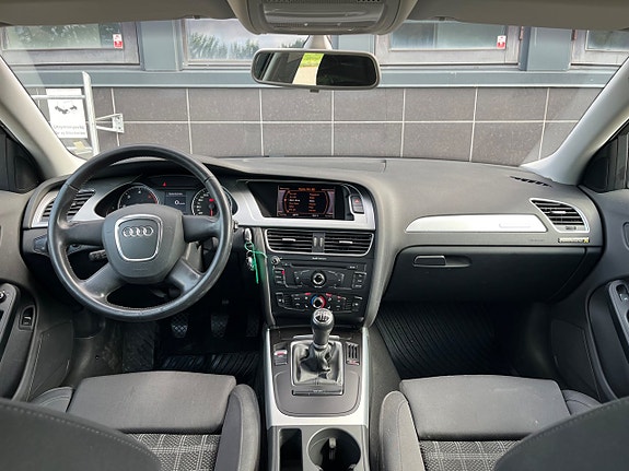 Audi A4 12 of 23
