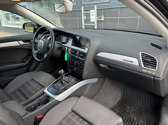 Audi A4 10 of 23