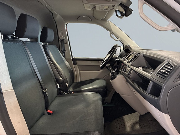 Volkswagen Transporter 9 of 20