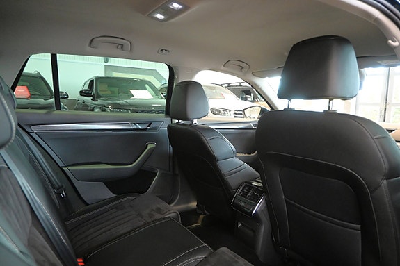 Skoda Superb 12 of 30