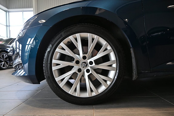 Skoda Superb 6 of 30