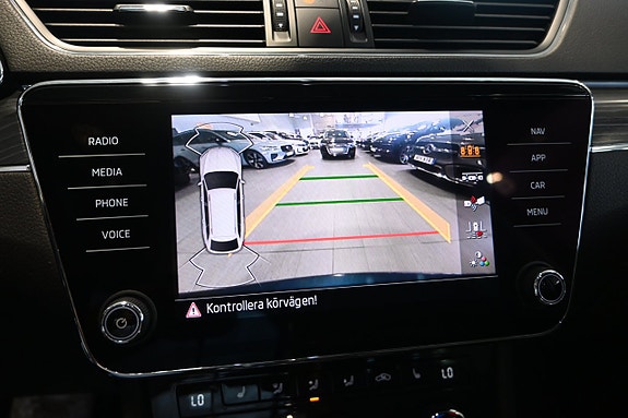 Skoda Superb 24 of 30