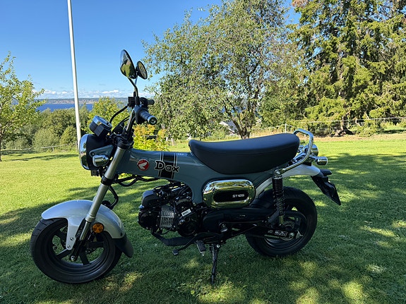 Honda ST125 Dax 2 of 6