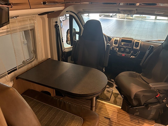 Carthago Fiat MALIBU VAN 600 DB 4,99%|Manuell|B-Kort|Drag|Nybytt K-Rem|Markis|Cykelstäl 7 of 12