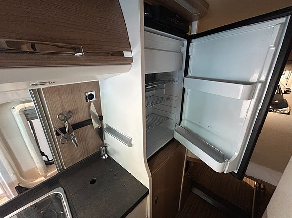 Carthago Fiat MALIBU VAN 600 DB 4,99%|Manuell|B-Kort|Drag|Nybytt K-Rem|Markis|Cykelstäl 9 of 12