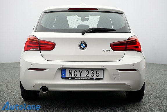 BMW 118i 13 of 28