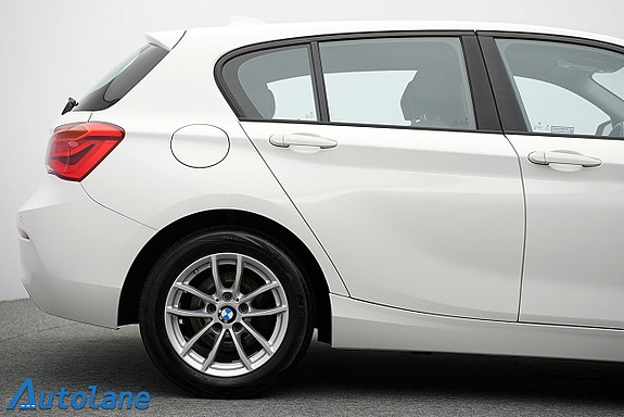 BMW 118i 16 of 28