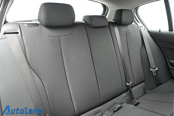 BMW 118i 27 of 28