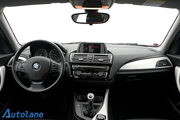 BMW 118i 22 of 28