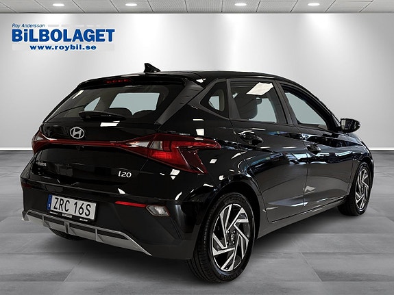 Hyundai i20 3 of 12