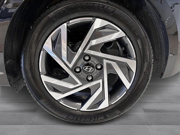 Hyundai i20 10 of 12