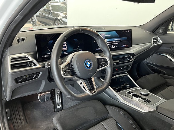BMW 330e 7 of 16