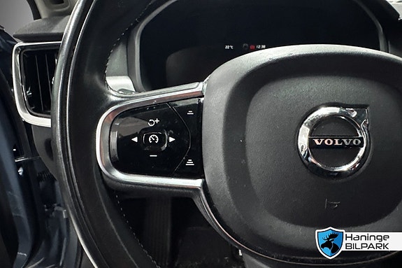 Volvo S90 13 of 17