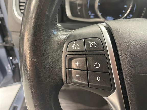 Volvo S60 11 of 22