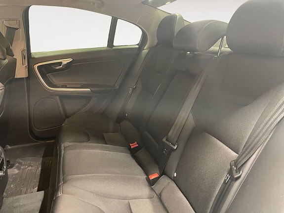 Volvo S60 20 of 22
