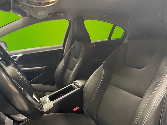 Volvo S60 9 of 22