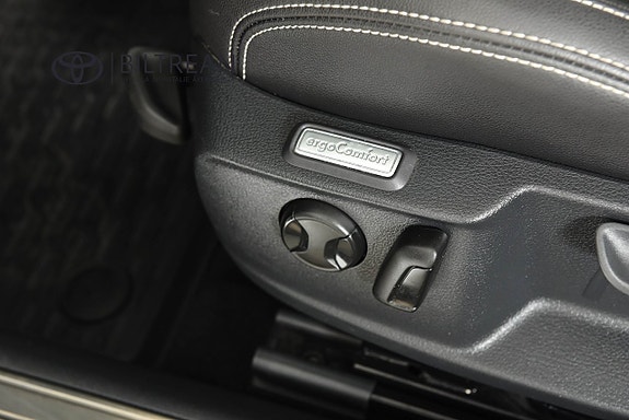 Volkswagen Passat 12 of 19