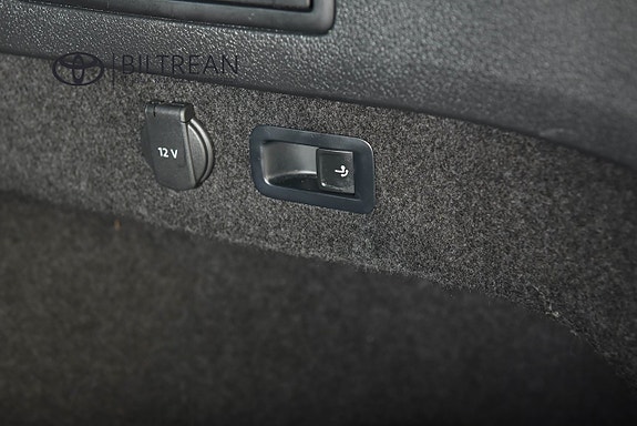 Volkswagen Passat 11 of 19