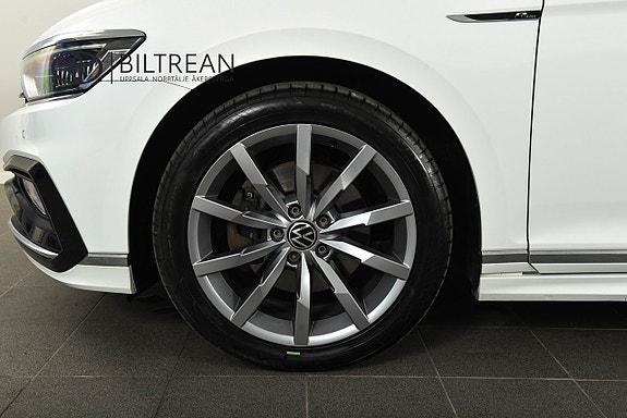 Volkswagen Passat 19 of 19