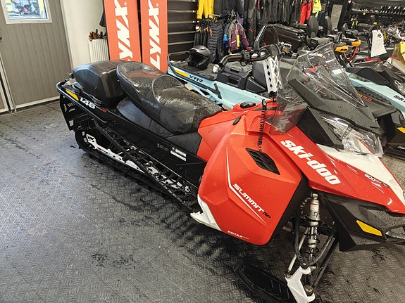 Ski-Doo Summit 600E-TEC 146" Mycket fin extrautrustad 7 of 8