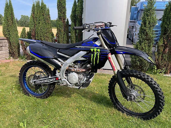 Yamaha YZ250F Monster Edition 4 of 7