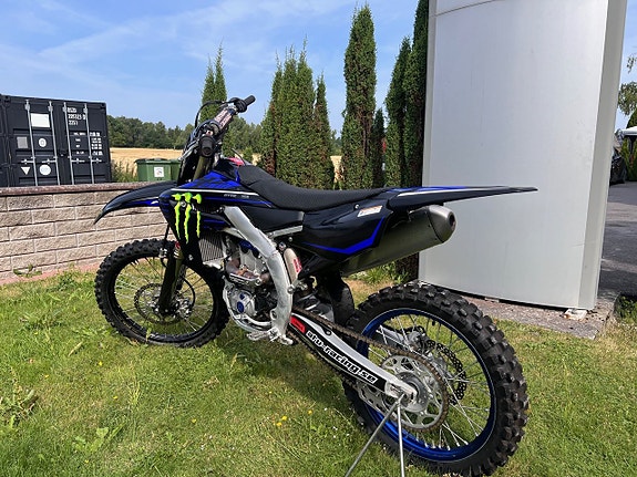 Yamaha YZ250F Monster Edition 2 of 7
