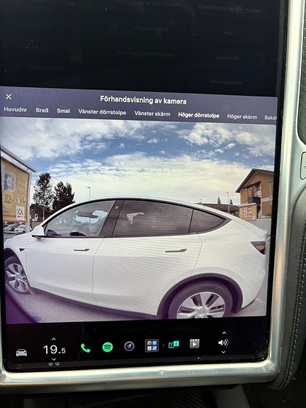 Tesla Model S 6 of 6