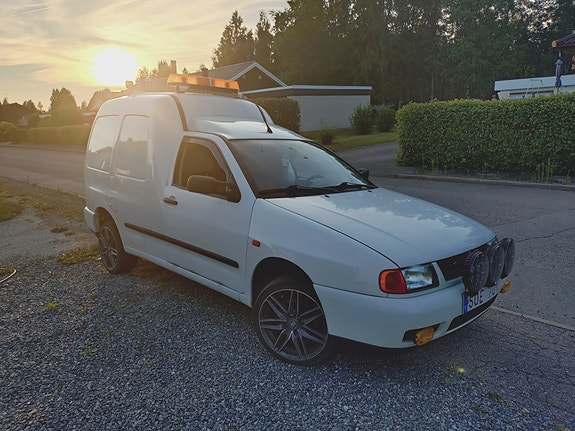 Volkswagen Caddy 2 of 9