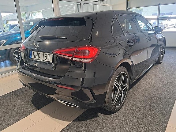 Mercedes-Benz A250 e 4 of 6