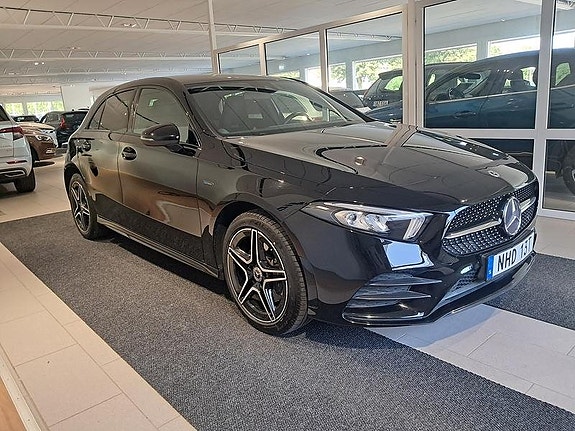Mercedes-Benz A250 e 5 of 6