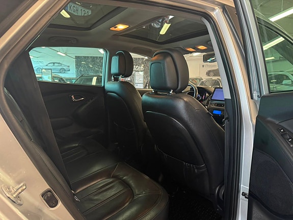 Hyundai ix35 8 of 16