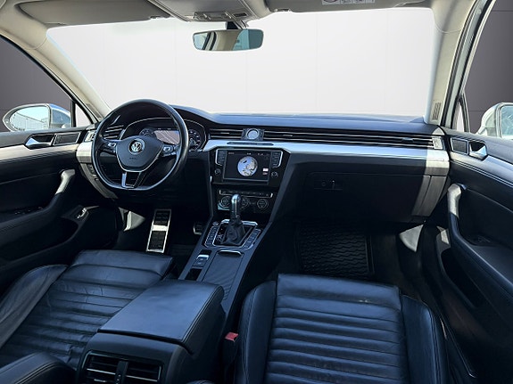 Volkswagen Passat Alltrack 14 of 21
