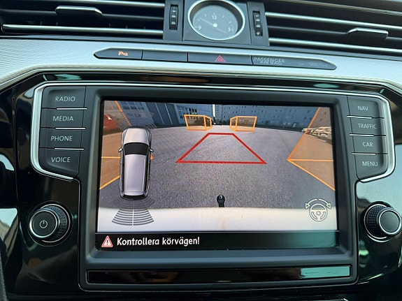 Volkswagen Passat Alltrack 21 of 21