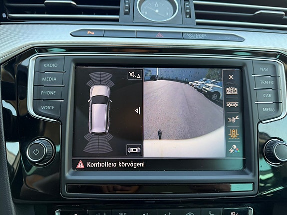 Volkswagen Passat Alltrack 20 of 21