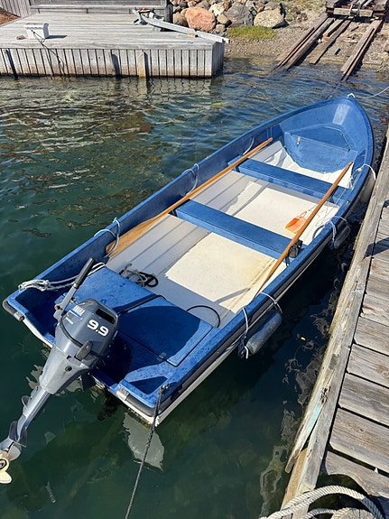 Kosterfjord 46 med Yamaha 9,9hk, en fantastisk bra plasteka 2 of 5